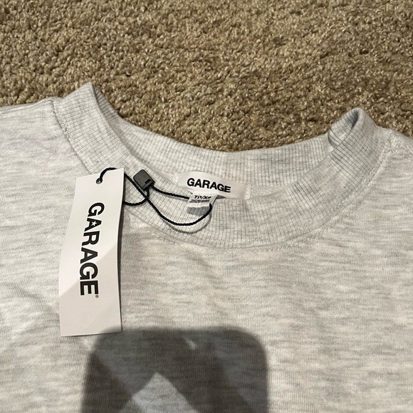 NWT Garage crew neck - Picture 2 of 2